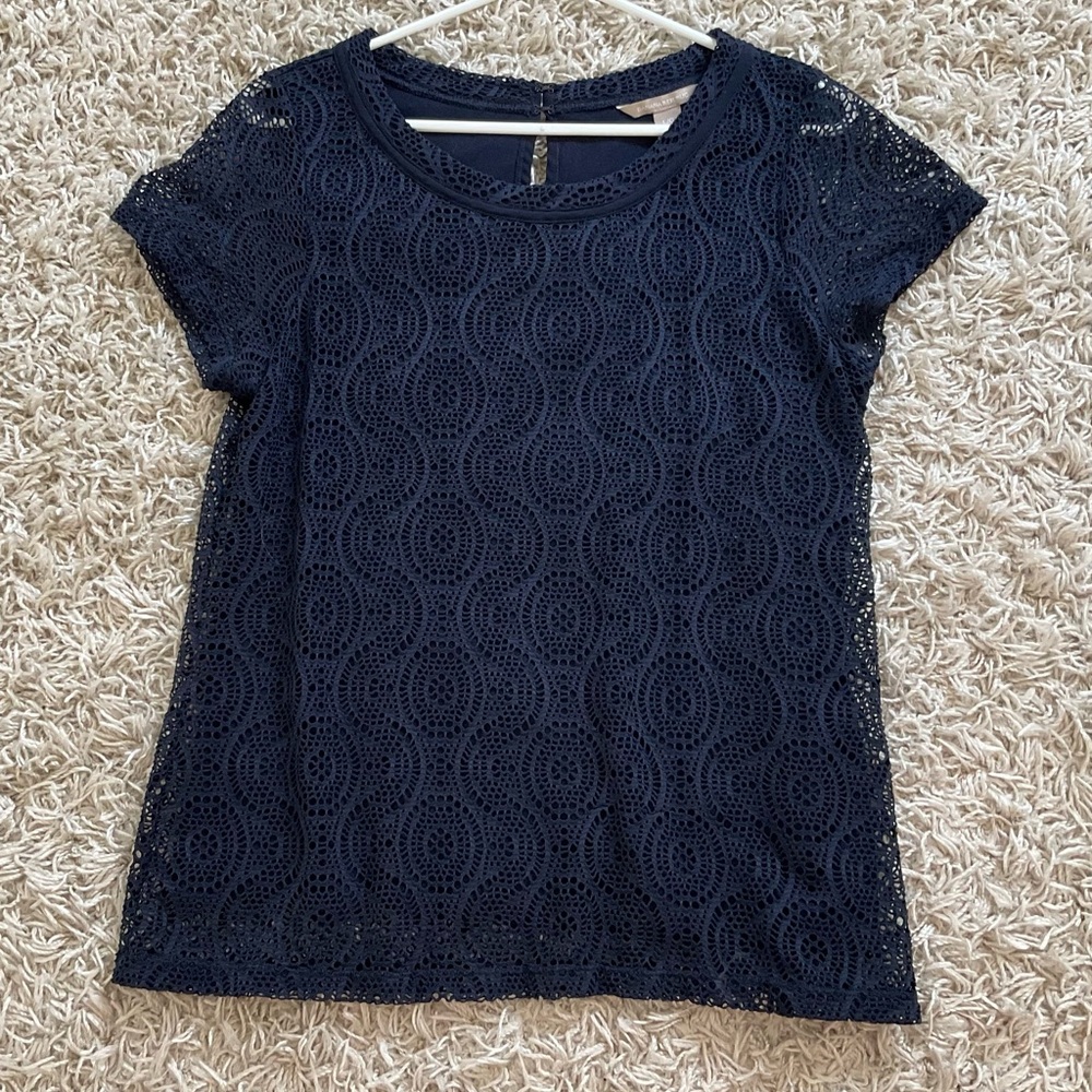 Banana Republic navy blue lace top - size large